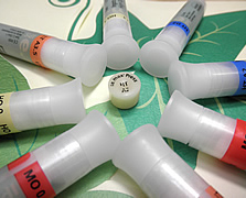 いままでのセラミックより強度が約4倍になり、割れにくいセラミックになりました。